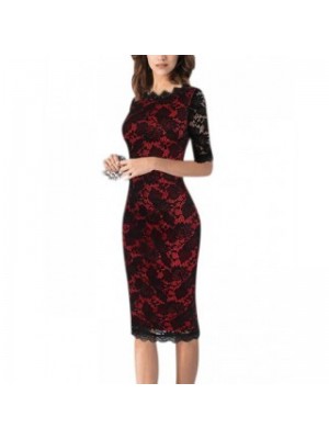 Rochie din dantelă cu căptușeală roșie Rochie din dantelă cu căptușeală roșie