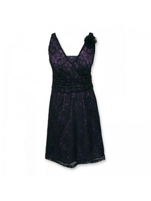 Rochie din dantela cu flori Rochie din dantela cu flori