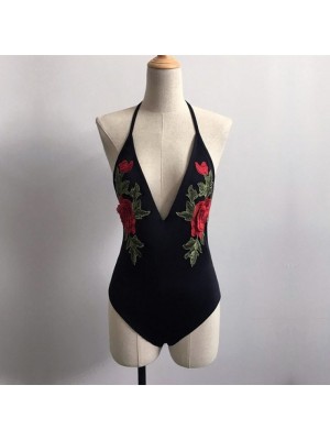 Corp cu curea subțire și broderie Corp cu curea subțire și broderie