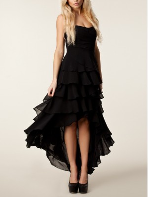 Rochie asimetrica frapantă Rochie asimetrica frapantă