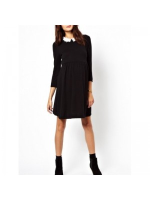 Rochie cu guler alb